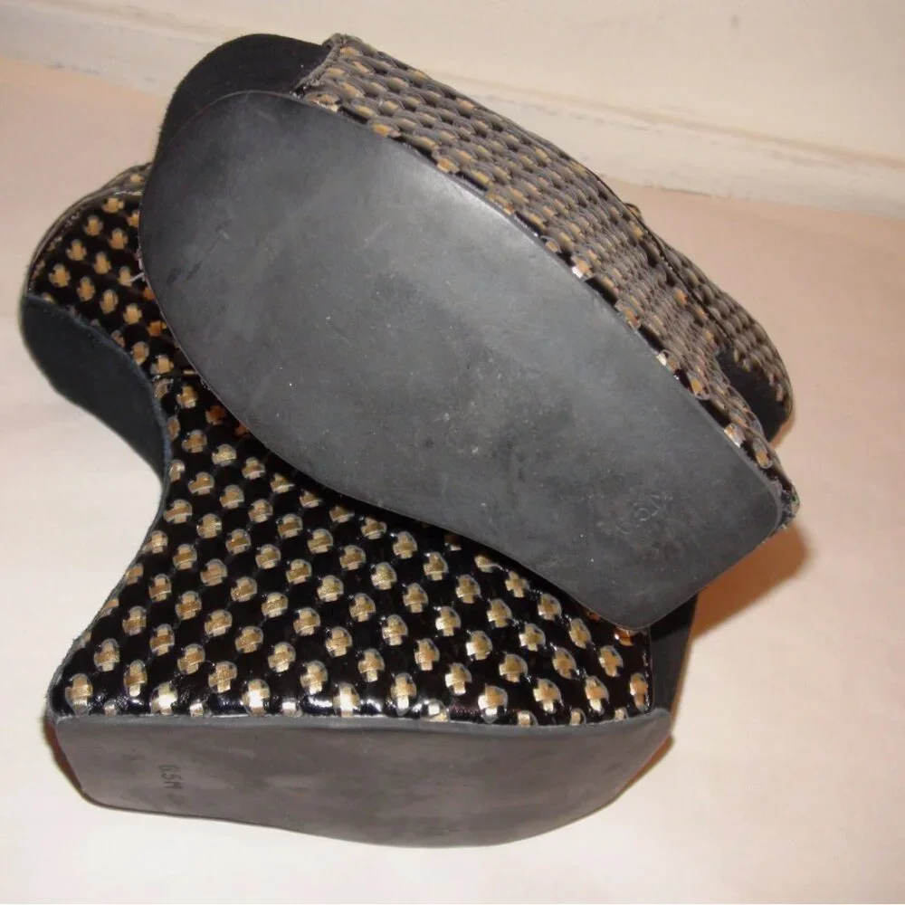 Jeffrey Campbell Nighter Peep Toe T Strap Platform